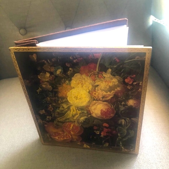 Other - Victorian Floral bouquet photo album